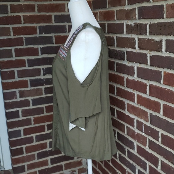 NWT Moss Green Cold Shoulder Top Tank - Picture 5 of 8